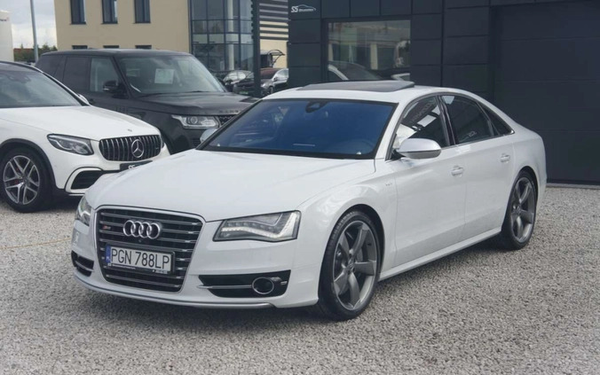 Audi S8 cena 149900 przebieg: 131000, rok produkcji 2012 z Hajnówka małe 596